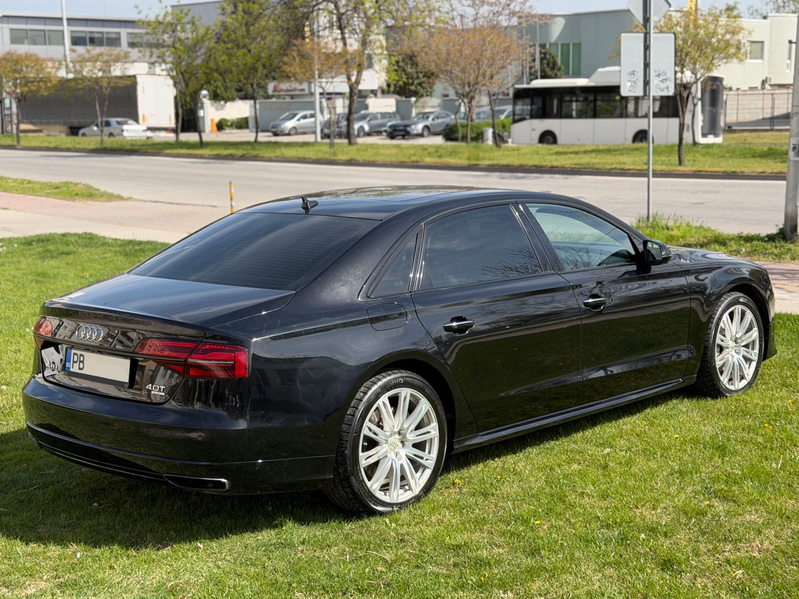 Audi A8 LONG 4.0 TFSI S-LINE, снимка 4 - Автомобили и джипове - 54229032