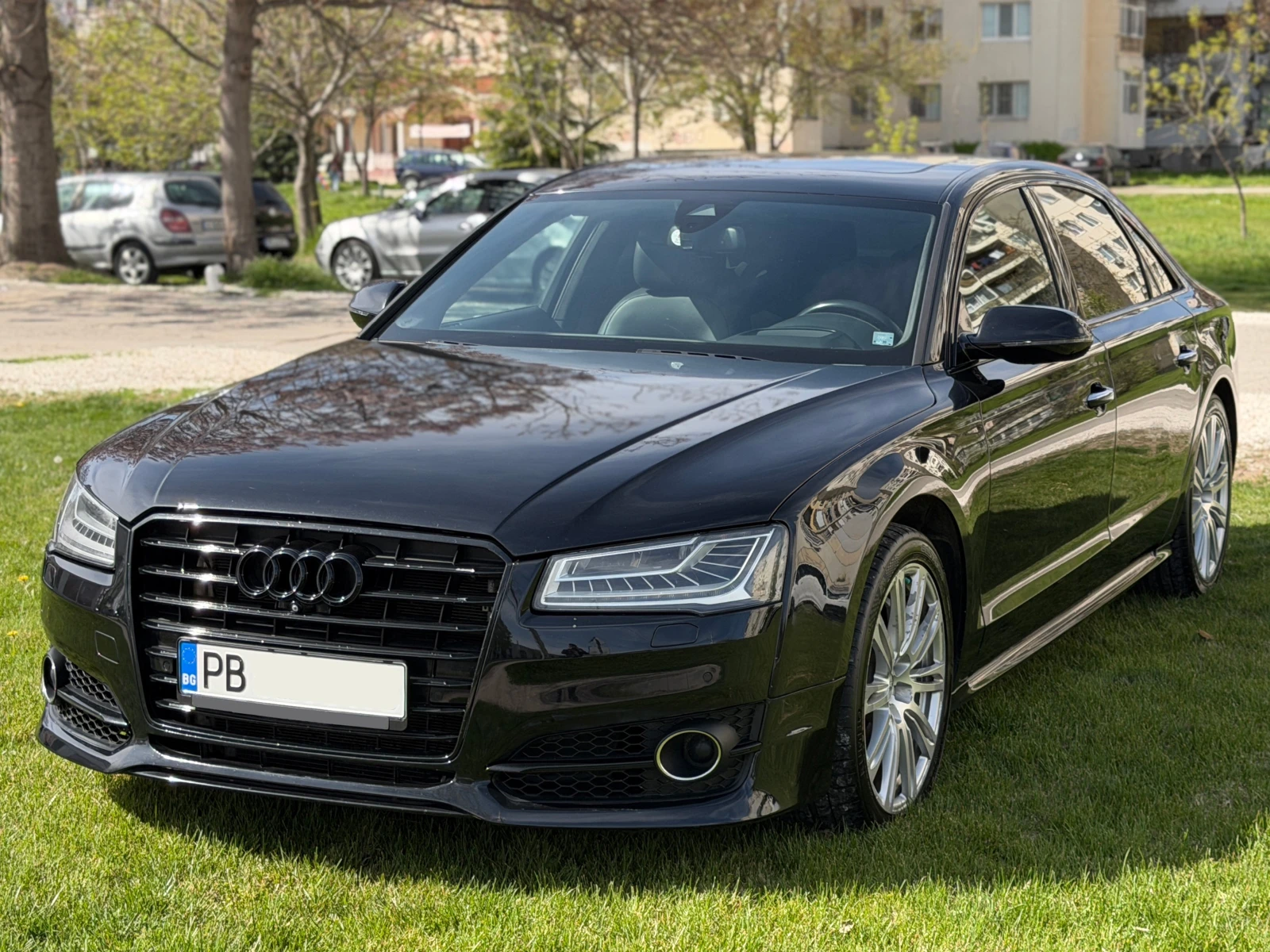 Audi A8 LONG 4.0 TFSI S-LINE, снимка 3 - Автомобили и джипове - 54229032