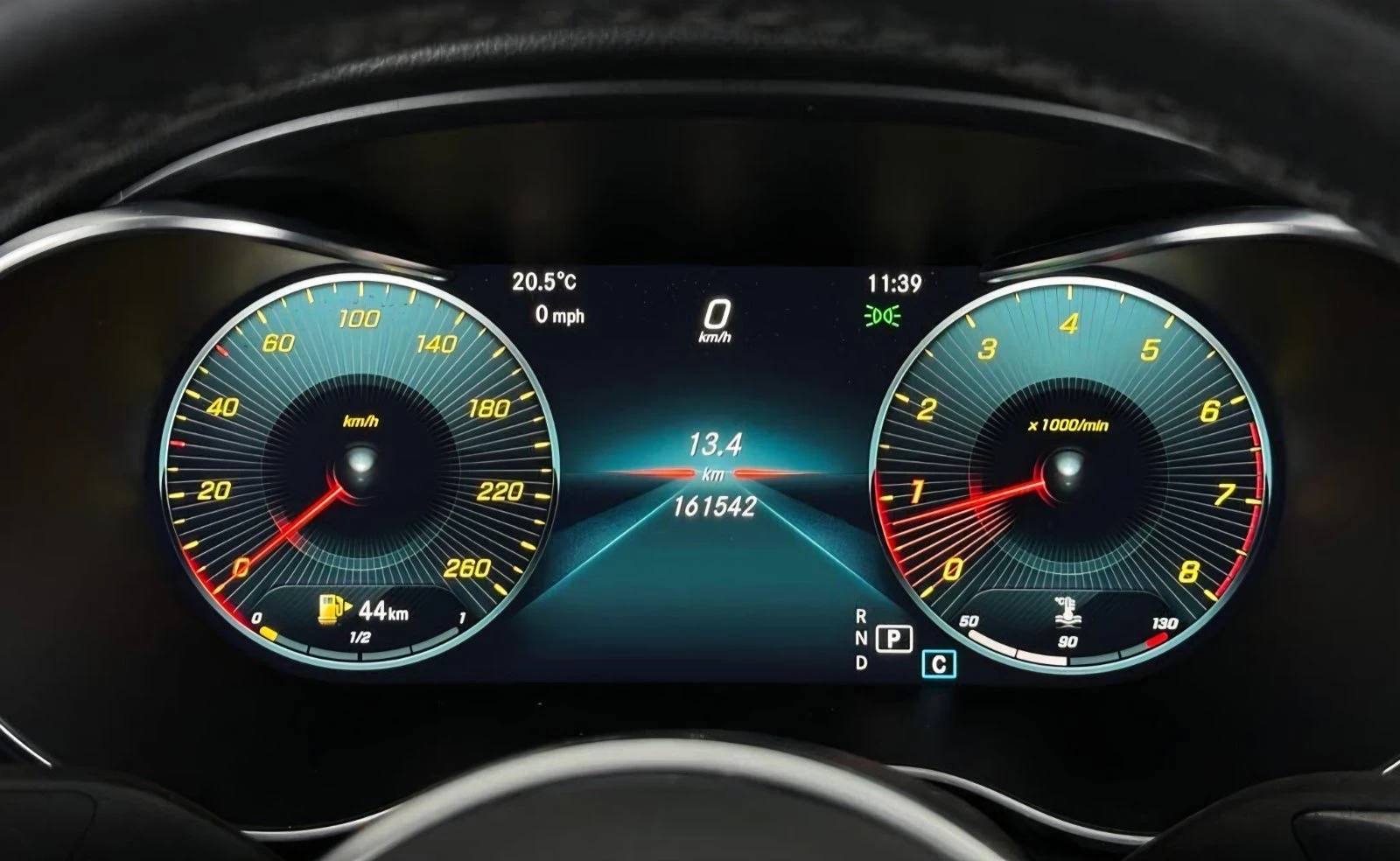 Mercedes-Benz C 300 AMG* Burmester* Памет* Панорама* Дигитално табло, снимка 12 - Автомобили и джипове - 54391399