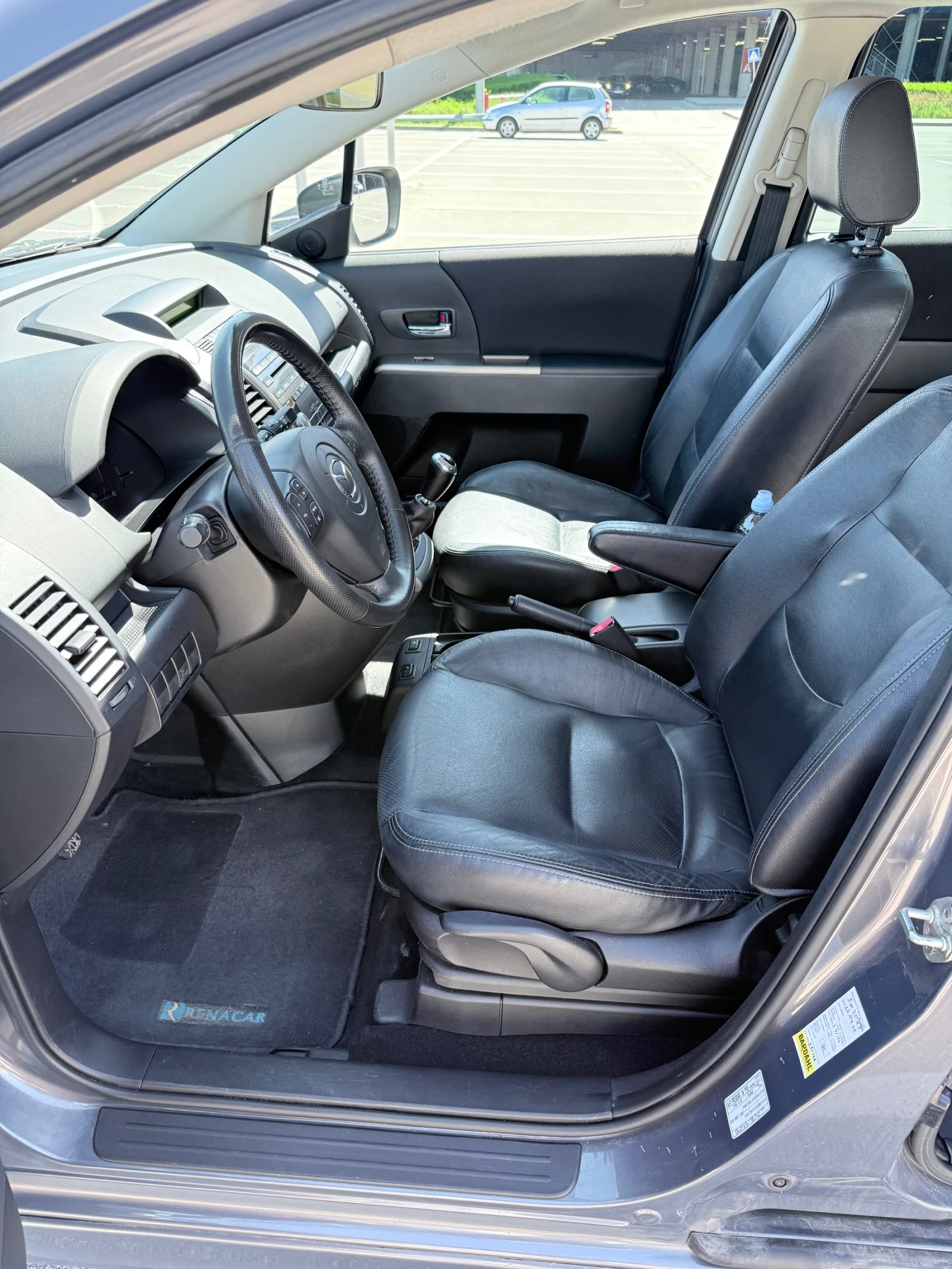Mazda 5 2.0i, снимка 9 - Автомобили и джипове - 54550376