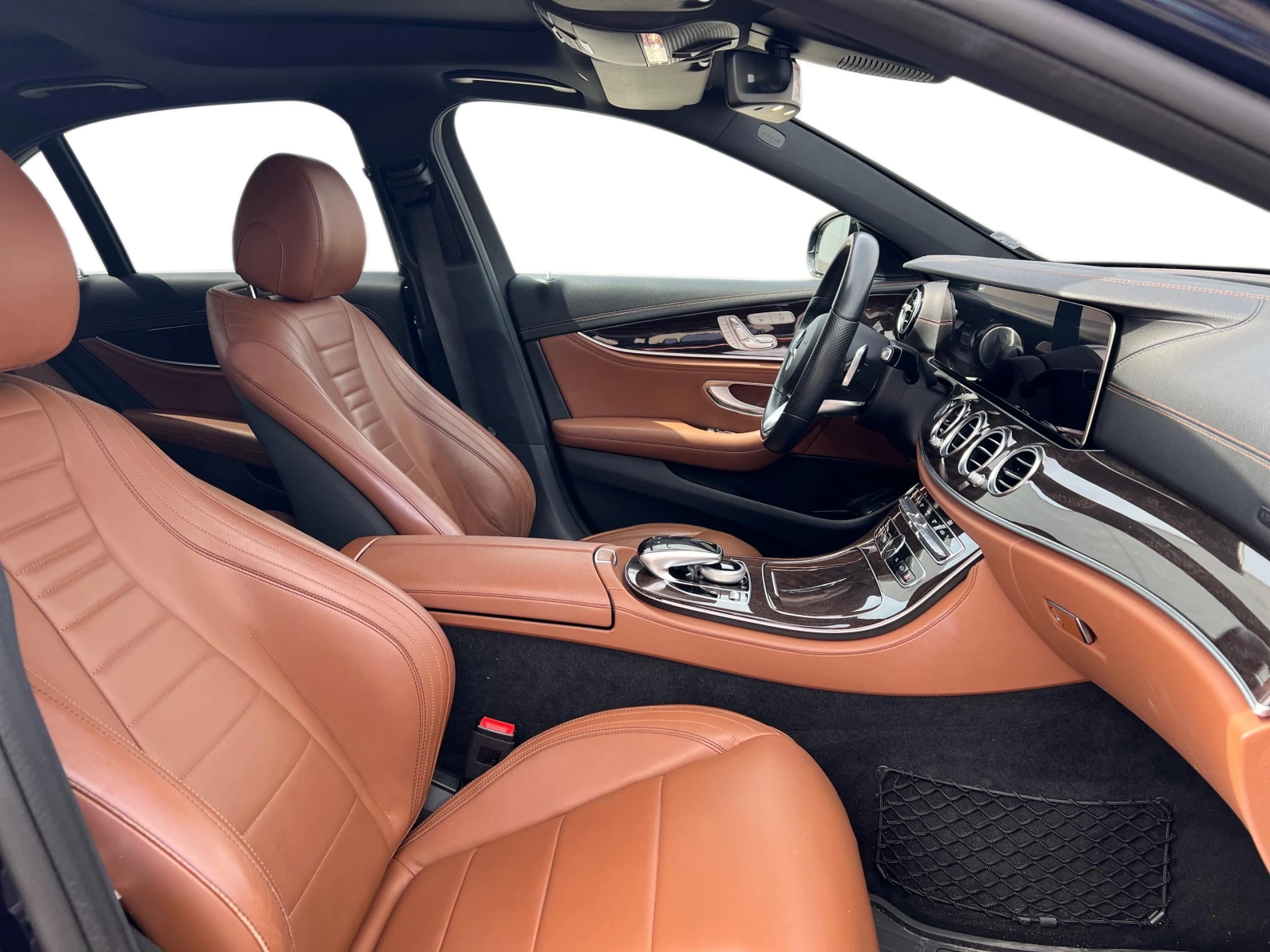 Mercedes-Benz E 400 d 4MATIC, снимка 11 - Автомобили и джипове - 54611331