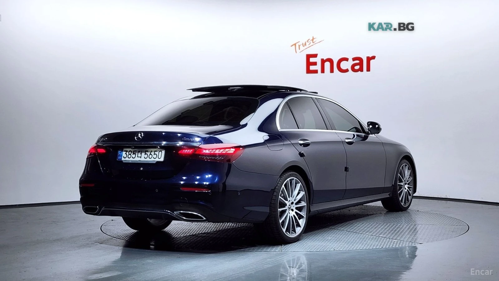 Mercedes-Benz E 350 AMG-LINE* 4MATIC* DISTRONIC* 360CAM* HEAD-UP* , снимка 3 - Автомобили и джипове - 54853712