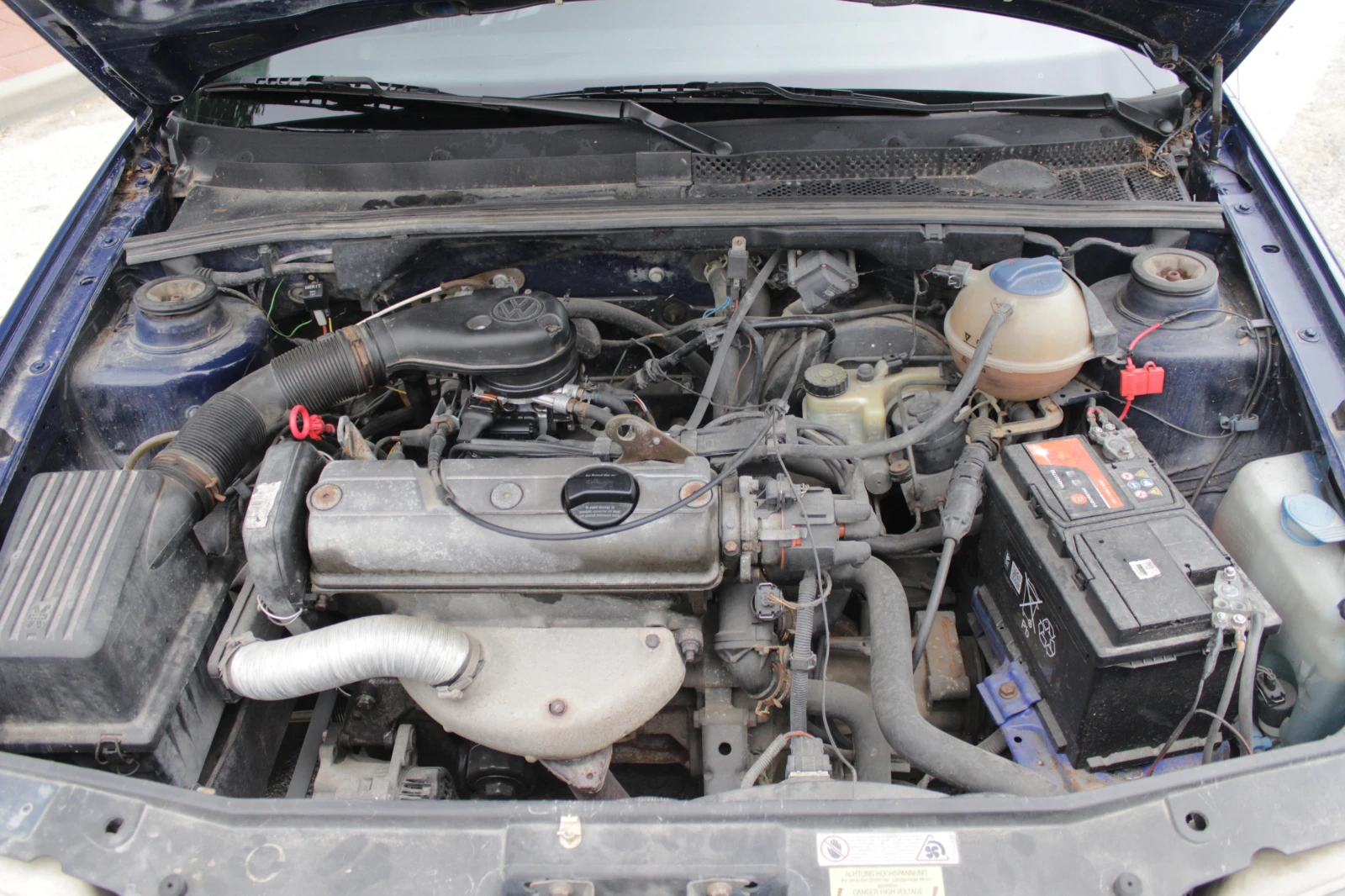 VW Golf 1.4 Газ Моно, снимка 11 - Автомобили и джипове - 55035823