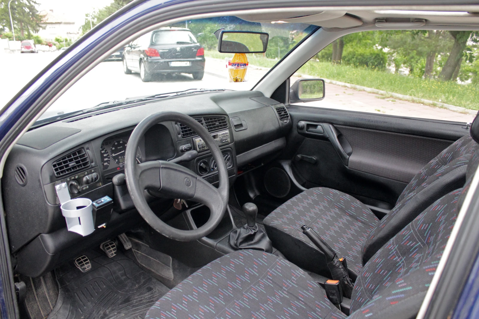 VW Golf 1.4 Газ Моно, снимка 7 - Автомобили и джипове - 55035823