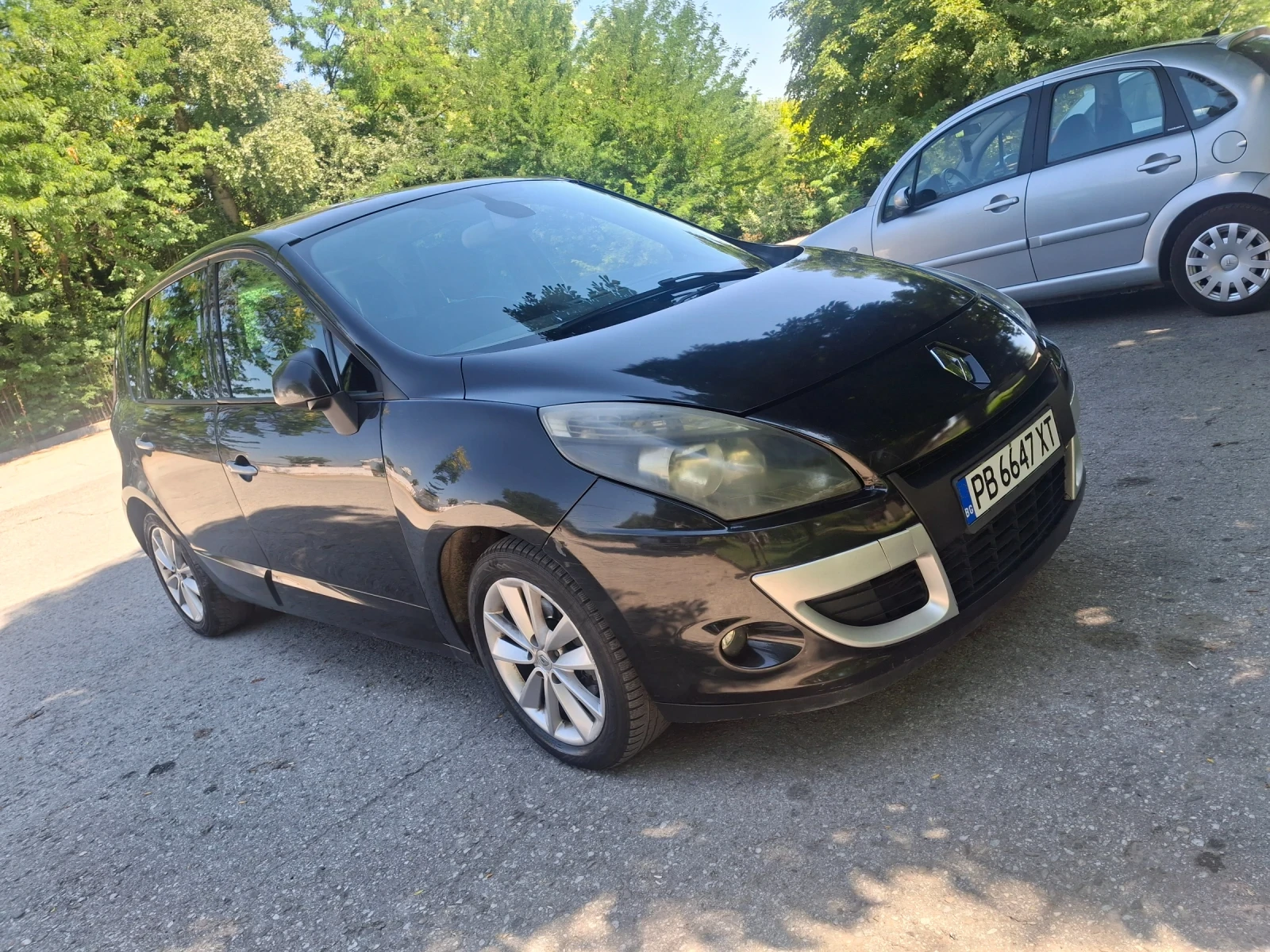 Renault Scenic 2.0 dci, снимка 2 - Автомобили и джипове - 56078650