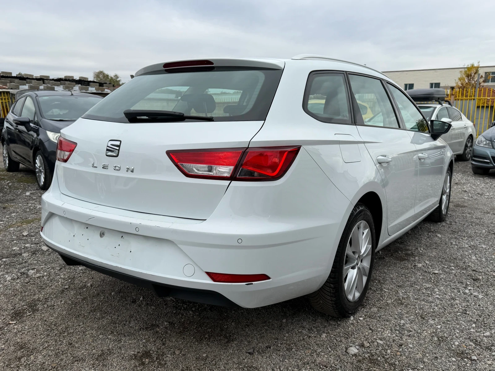 Seat Leon 1.6TDI 2017 euro6B 6 speed | Mobile.bg � ����������� 11