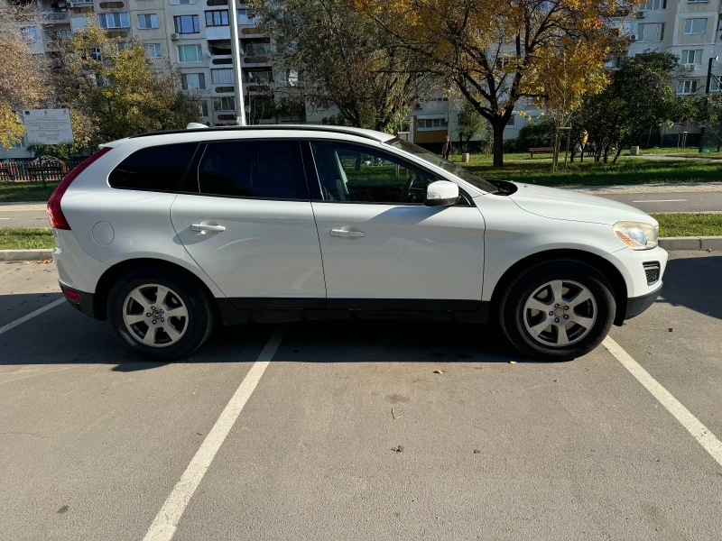 Volvo XC60, снимка 6 - Автомобили и джипове - 49556738