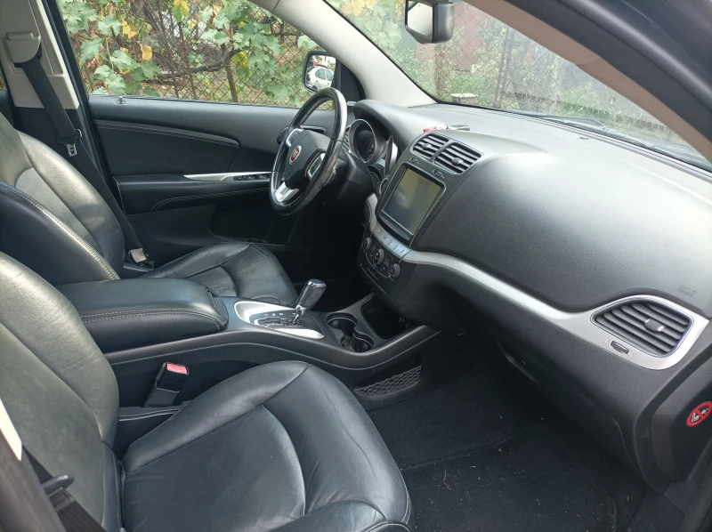 Fiat Freemont 2.0 MJT 4X4 170CV, снимка 10 - Автомобили и джипове - 52141423