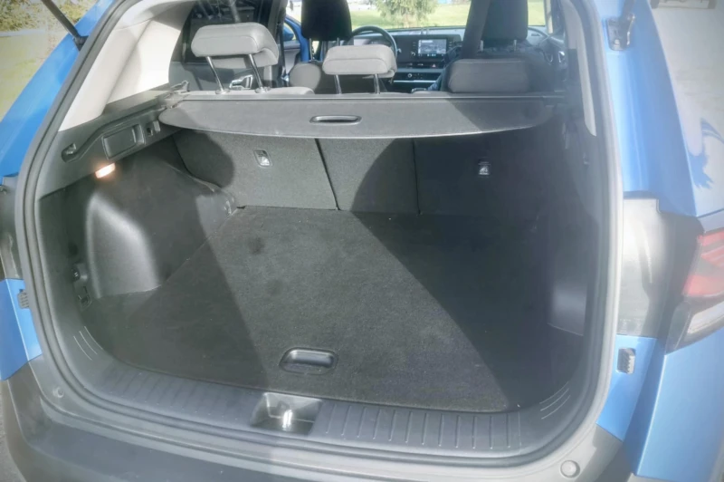 Kia Sportage 1.6T MHEV 2WD Comfort 7AT FWD, снимка 8 - Автомобили и джипове - 52401963