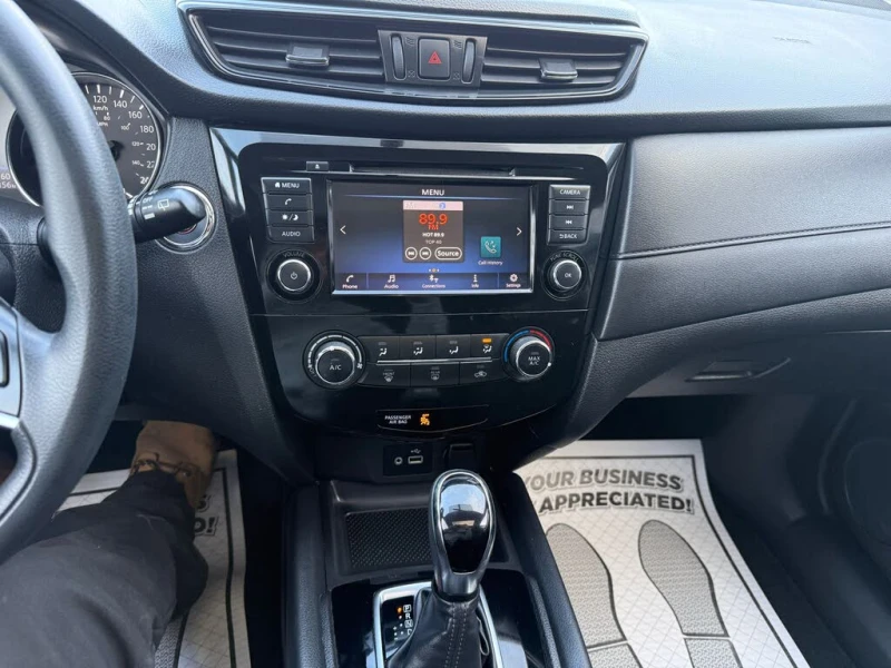 Nissan Rogue S AWD * АвтоКредит* (ЦЕНА ДО БГ), снимка 10 - Автомобили и джипове - 52675802