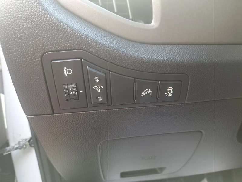 Kia Sportage ПРОДАДЕНА, снимка 8 - Автомобили и джипове - 52726717