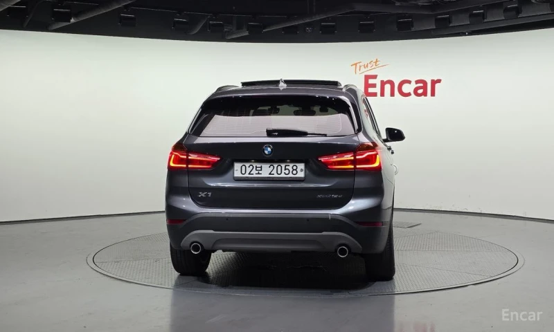 BMW X1, снимка 4 - Автомобили и джипове - 53110483