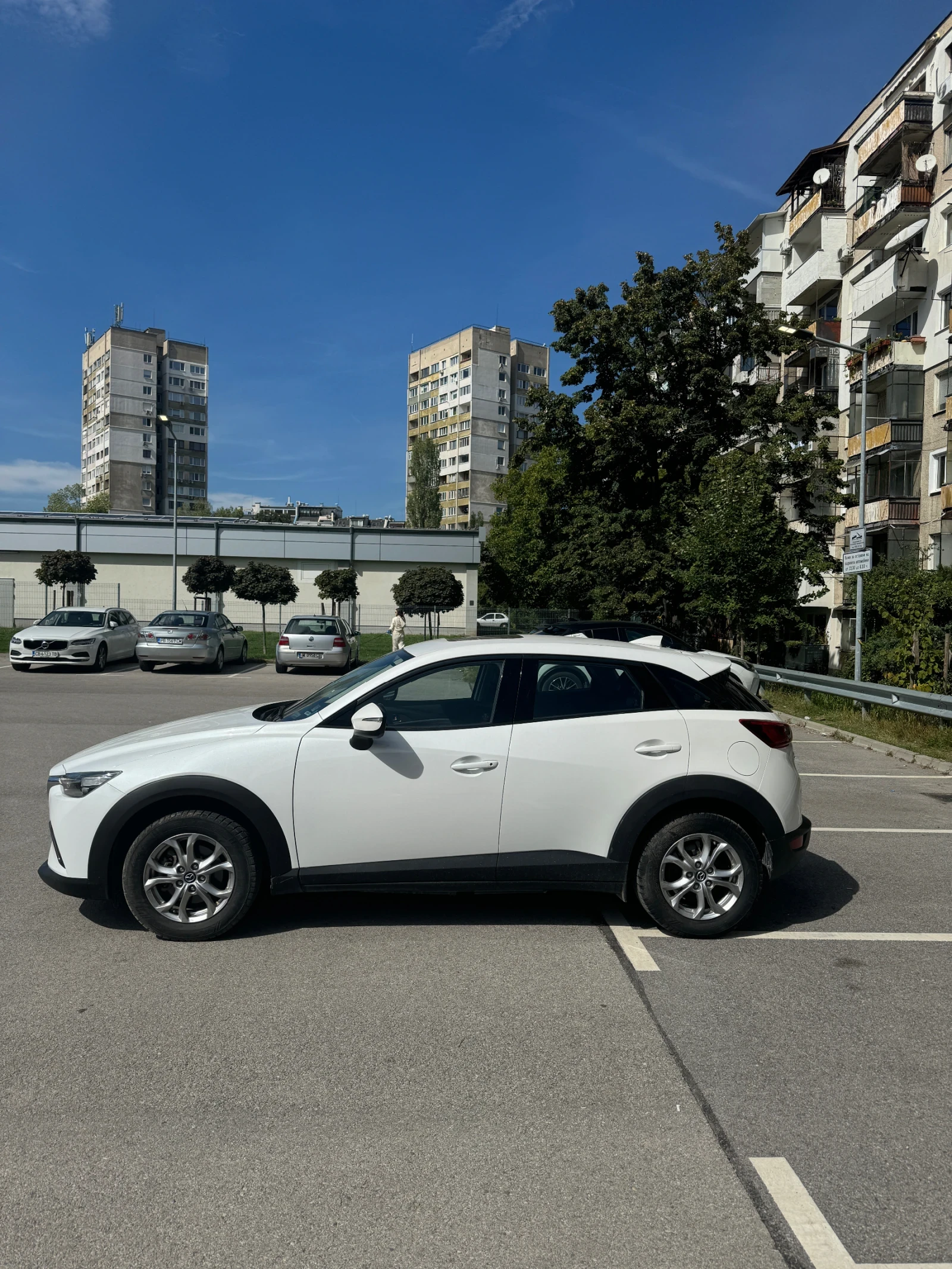 Mazda СХ-3 2.0 АВТОМАТ 33600км 4х4 - изображение 2