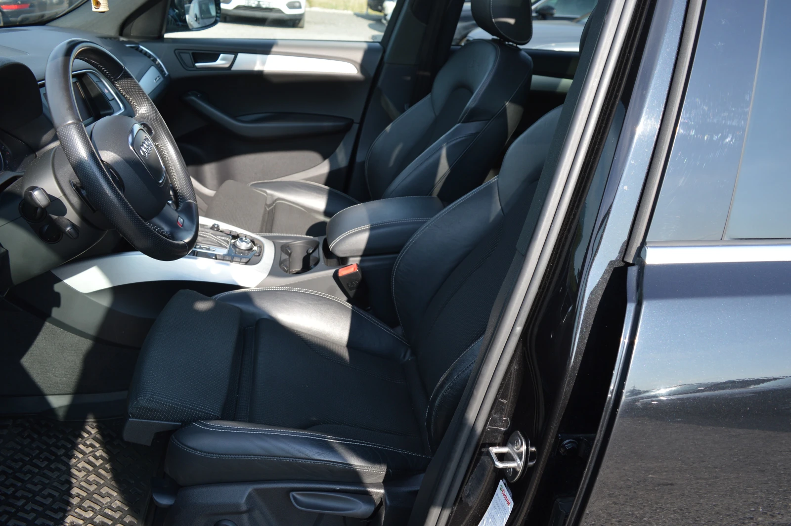 Audi Q5 2.0TDI-FULL EKSTRI-S Line - изображение 10