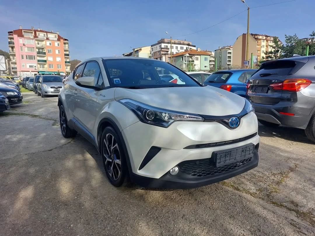 Toyota C-HR  1.8i* Hybrid* 85000km.* 36м. х 957лв. - изображение 7