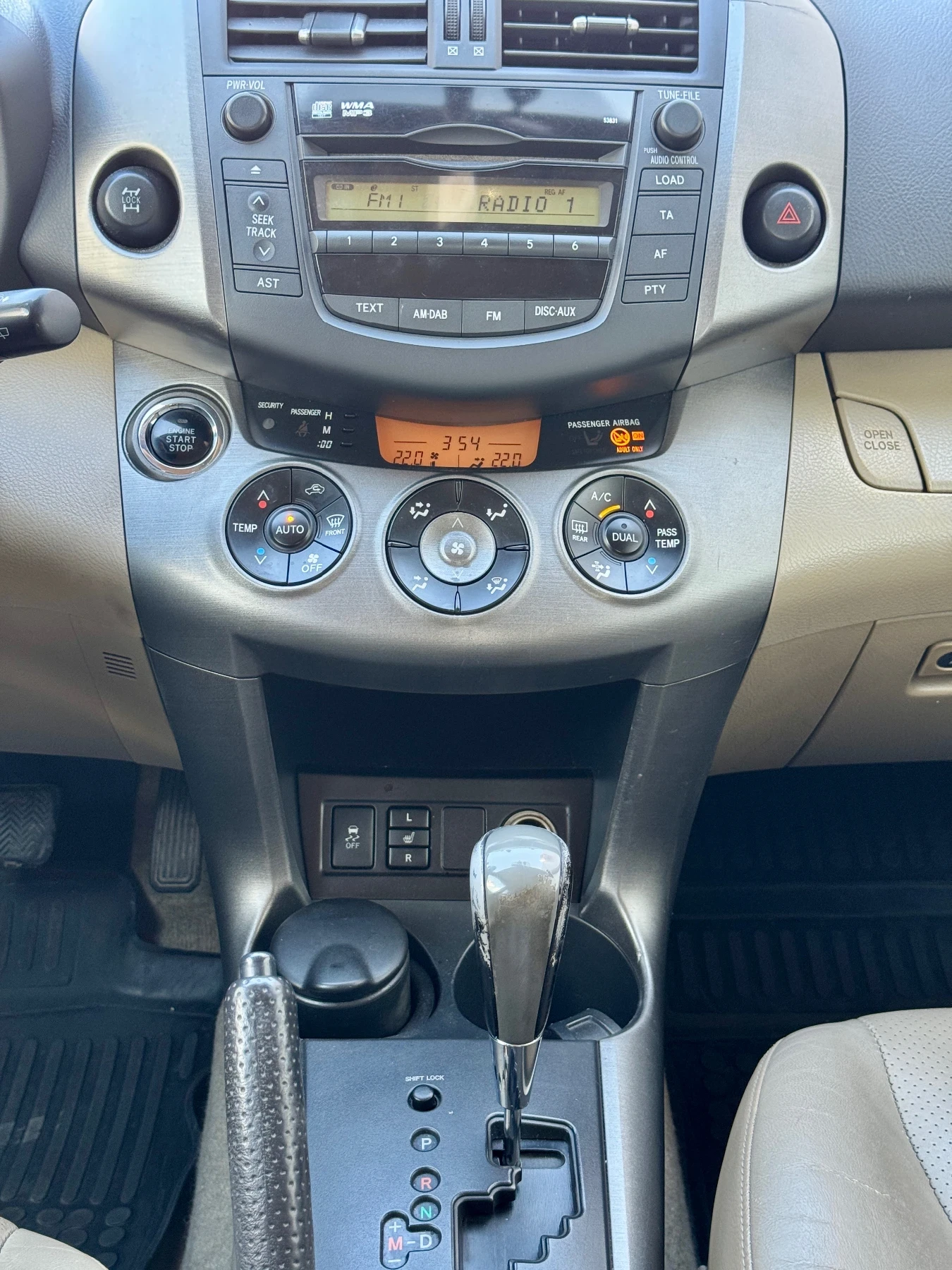 Toyota Rav4 Cross, снимка 16 - Автомобили и джипове - 54099266