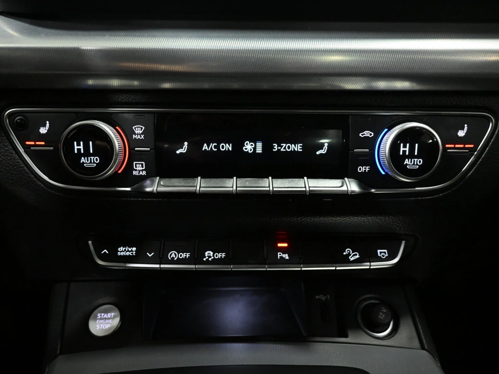 Audi Q5 S-Line| PANORAMA| ПАМЕТ| АМБИЕНТ| ФИКС ЦЕНА , снимка 16 - Автомобили и джипове - 54214676