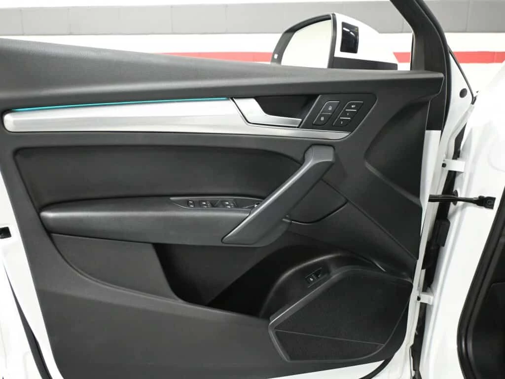 Audi Q5 S-Line| PANORAMA| ПАМЕТ| АМБИЕНТ| ФИКС ЦЕНА , снимка 9 - Автомобили и джипове - 54214676