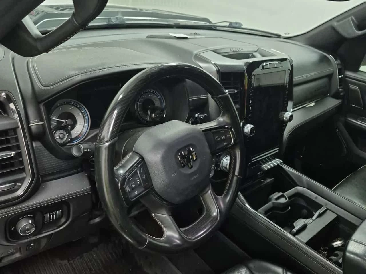 Dodge RAM 1500 * Limited * CARFAX * БЕЗ ПЪРВОНАЧАЛНА ВНОСКА, снимка 11 - Автомобили и джипове - 54701324