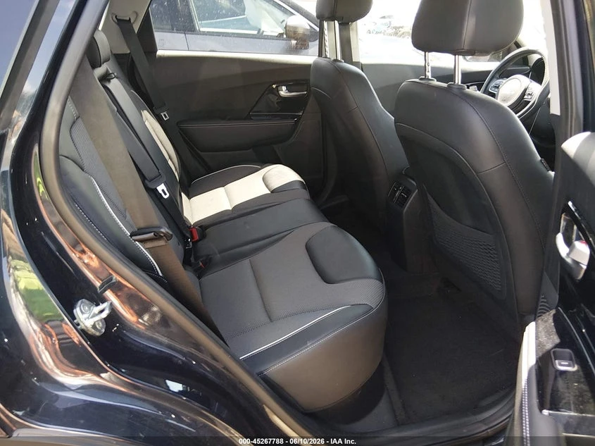 Kia Niro Ev Ex, снимка 8 - Автомобили и джипове - 55126979