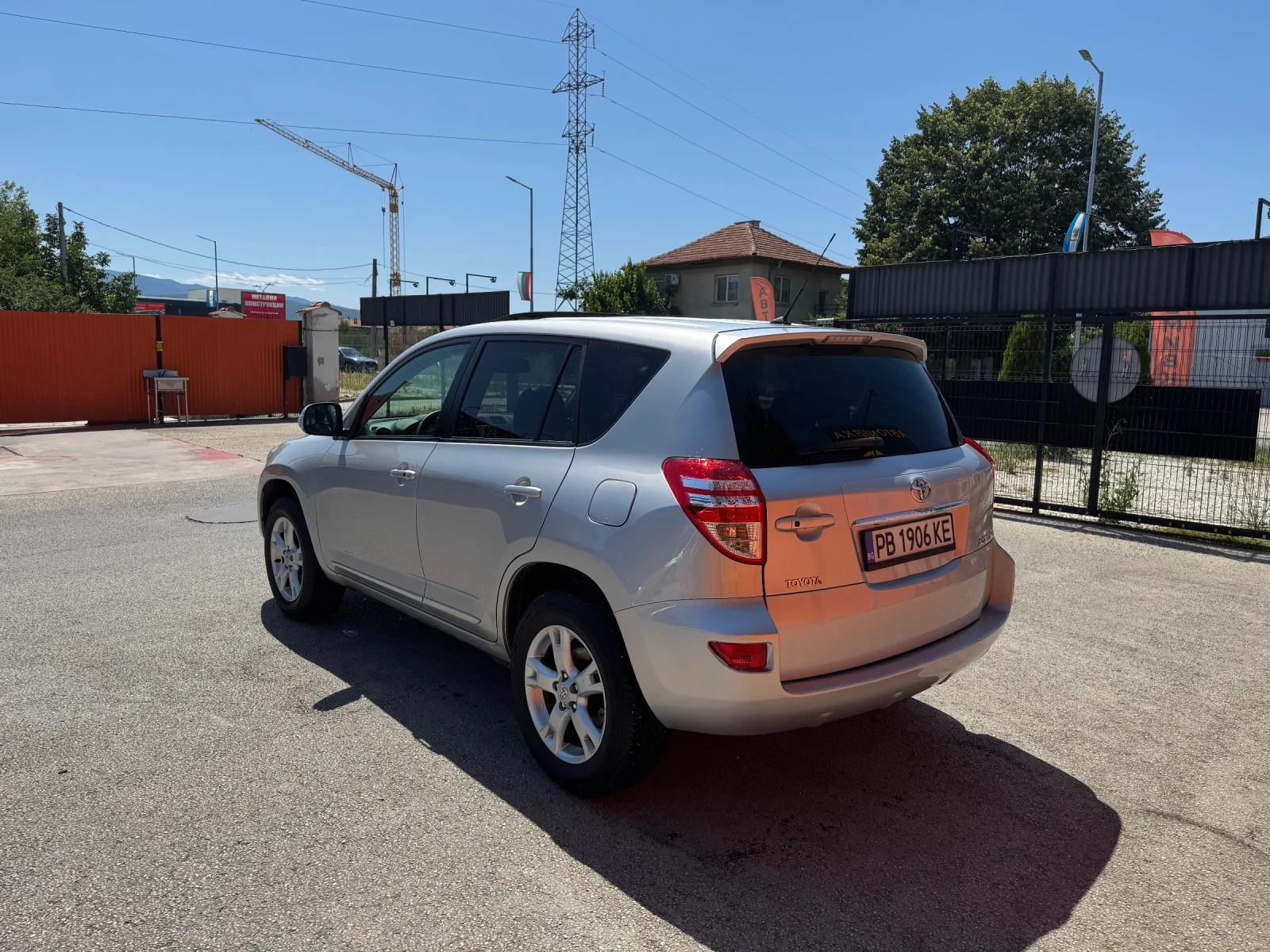 Toyota Rav4 Facelift FULL !, снимка 6 - Автомобили и джипове - 55422422