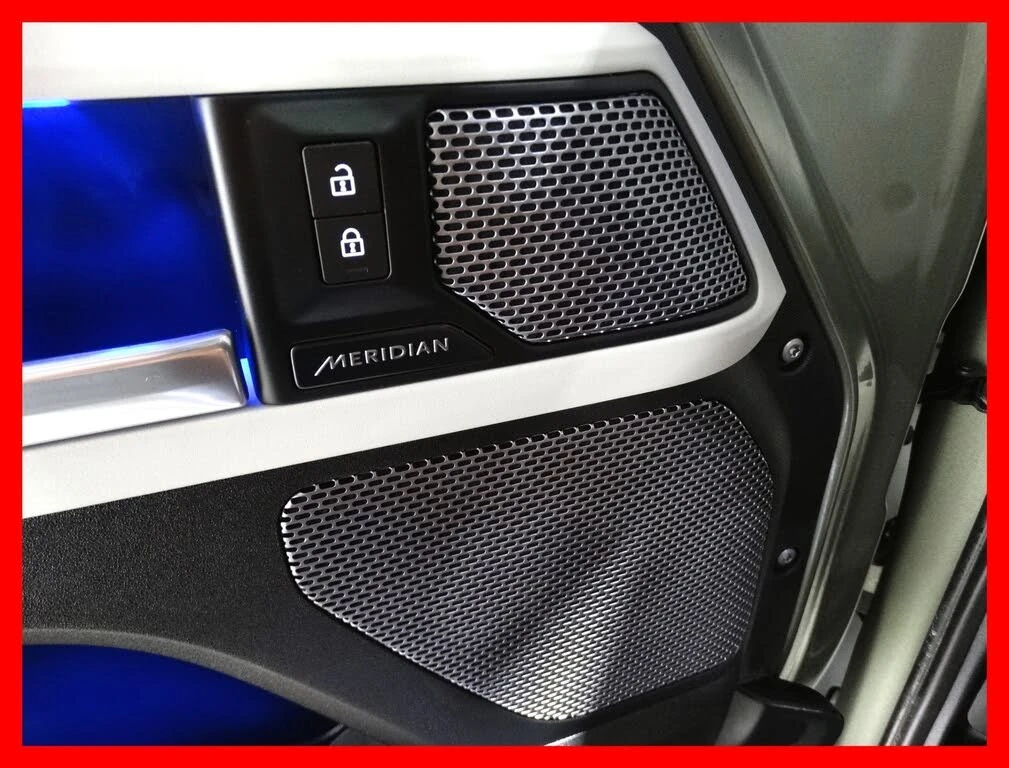 Land Rover Defender 90 X-DYNAMIC S AWD* 360* MERIDIAN* DISTRONIC, снимка 14 - Автомобили и джипове - 55474276