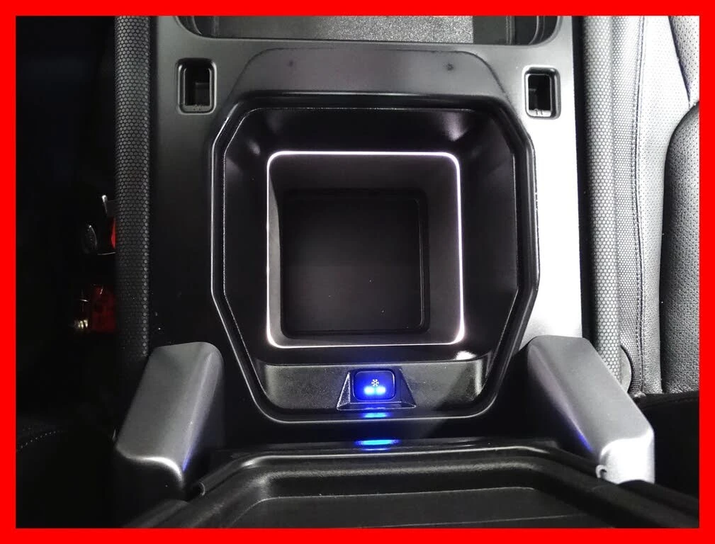 Land Rover Defender 90 X-DYNAMIC S AWD* 360* MERIDIAN* DISTRONIC, снимка 13 - Автомобили и джипове - 55474276