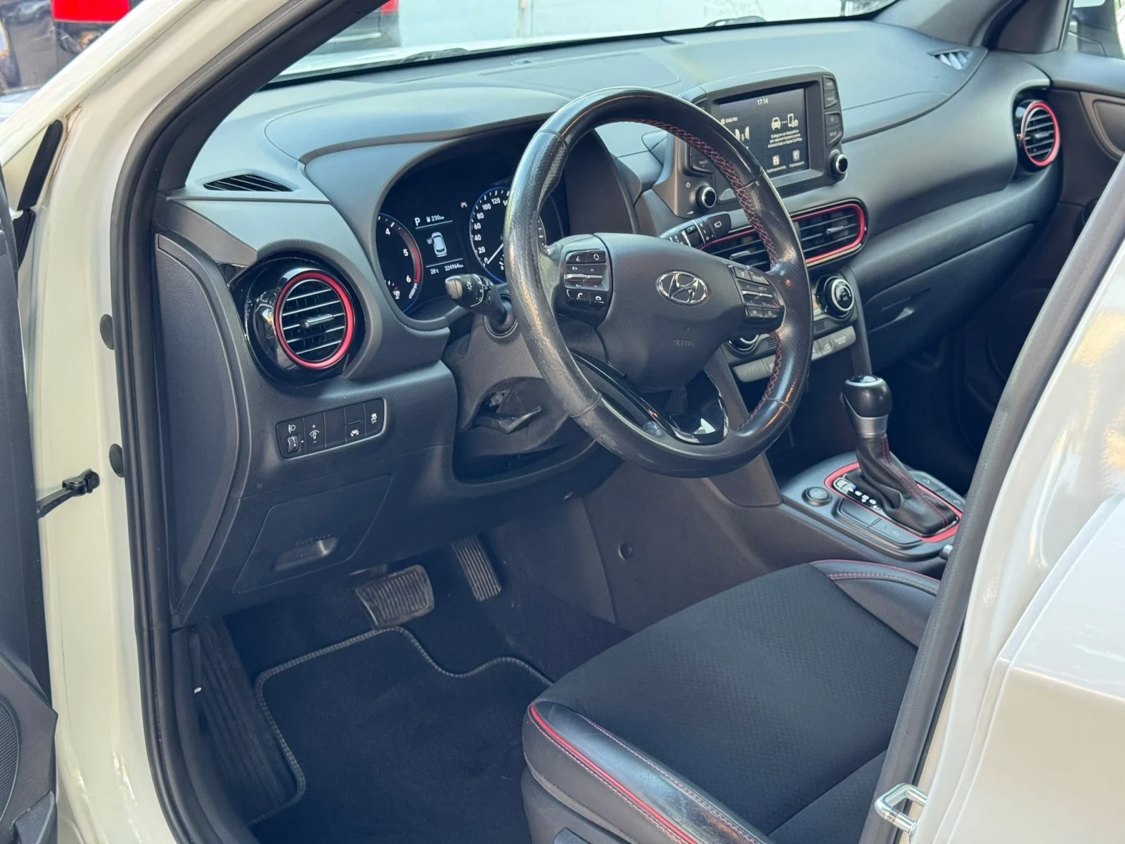 Hyundai Kona, снимка 7 - Автомобили и джипове - 55653089