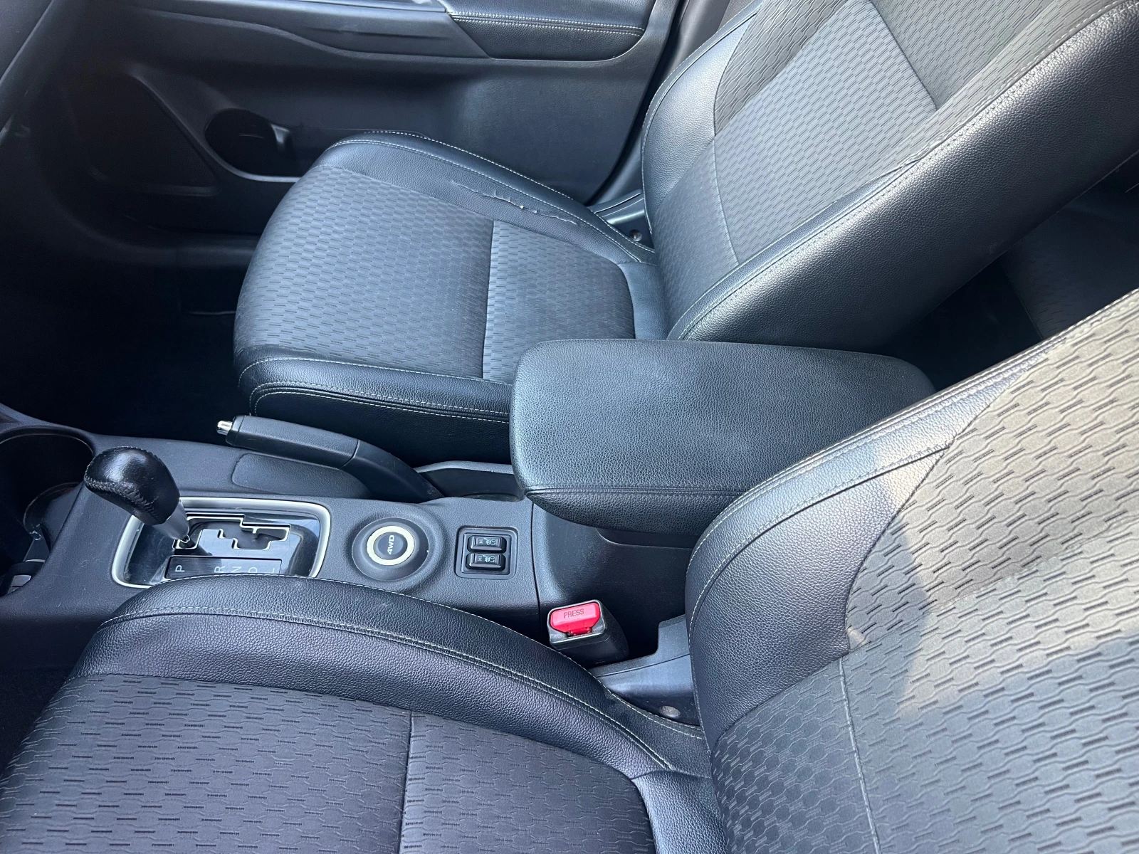 Mitsubishi Outlander Германия перфект, снимка 7 - Автомобили и джипове - 56214442