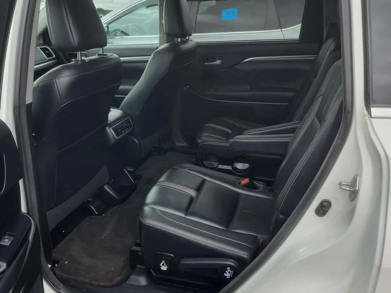 Toyota Highlander XLE * CARFAX *  | Mobile.bg � ����������� 12