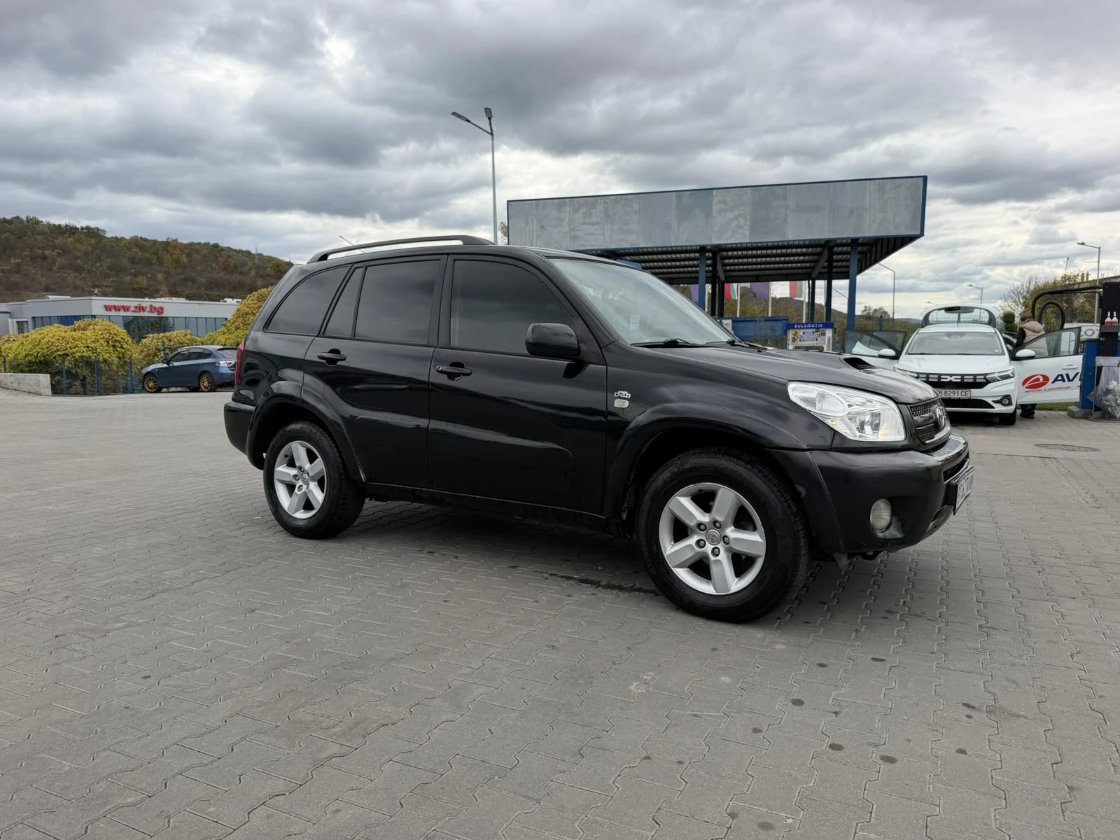 Toyota Rav4, снимка 3 - Автомобили и джипове - 56723643