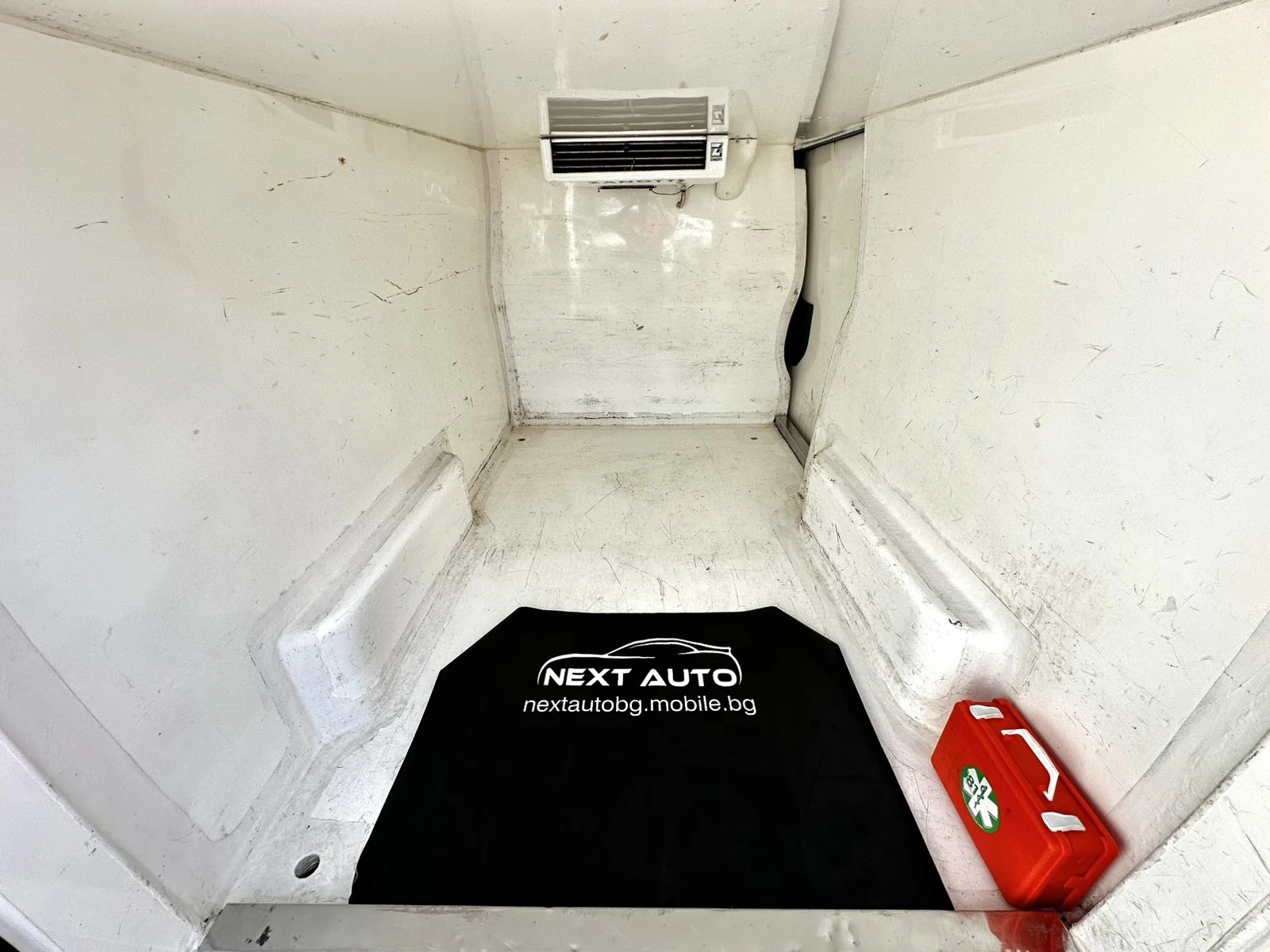 Fiat Scudo 2.0D 128HP 143 000KM ХЛАДИЛЕН EU5B, снимка 9 - Бусове и автобуси - 54976838