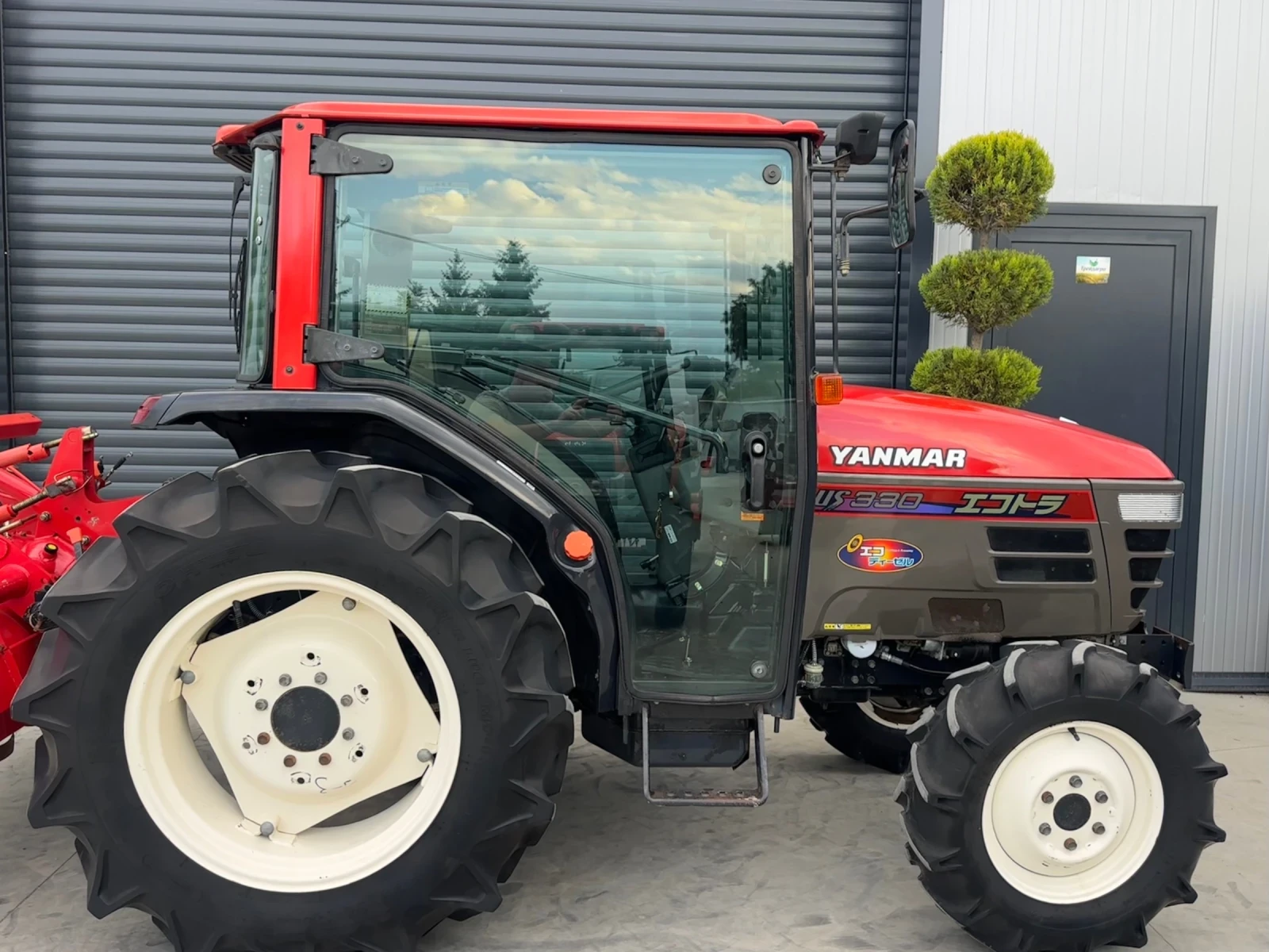 Трактор Yanmar US330 465мч. КАТО НОВ! - изображение 8