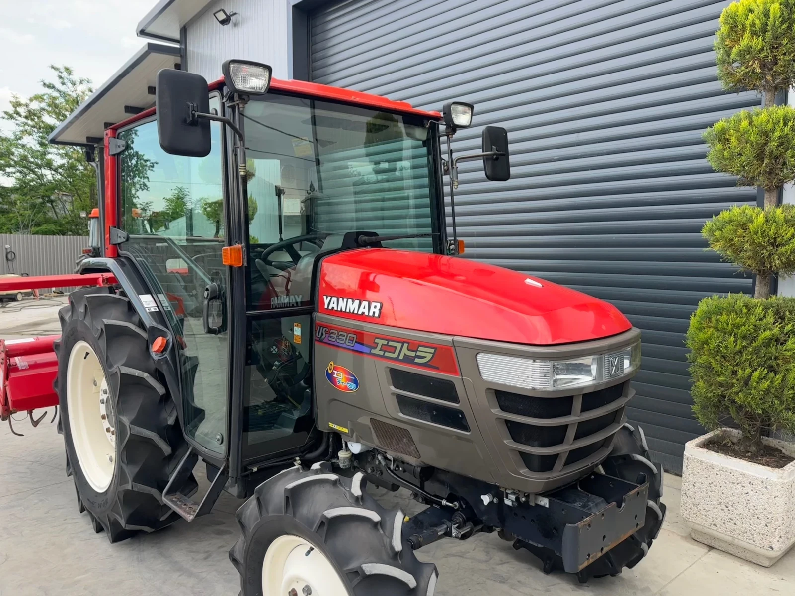 Трактор Yanmar US330 465мч. КАТО НОВ! - изображение 4