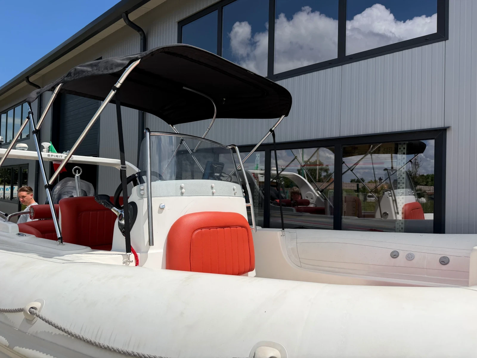 Надуваема лодка A.G.A. Marine 640 Spirit 200 k.c Mercury , снимка 8 - Воден транспорт - 54974094