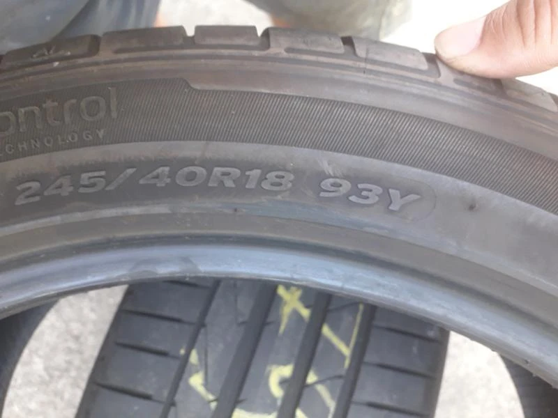 Гуми Летни 245/40R18, снимка 9 - Гуми и джанти - 25873131