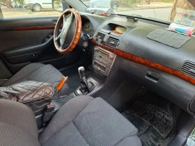 Toyota Avensis D-4D , снимка 10