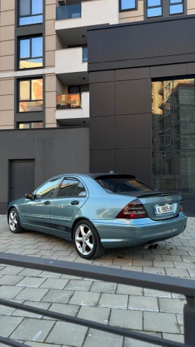 Mercedes-Benz C 220, снимка 2