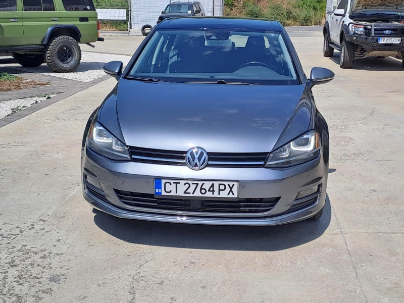 VW Golf, снимка 1 - Автомобили и джипове - 47543735