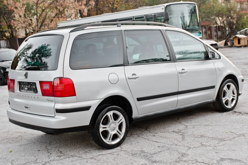 Seat Alhambra ПРОДАДЕНА !, снимка 6 - Автомобили и джипове - 48029750