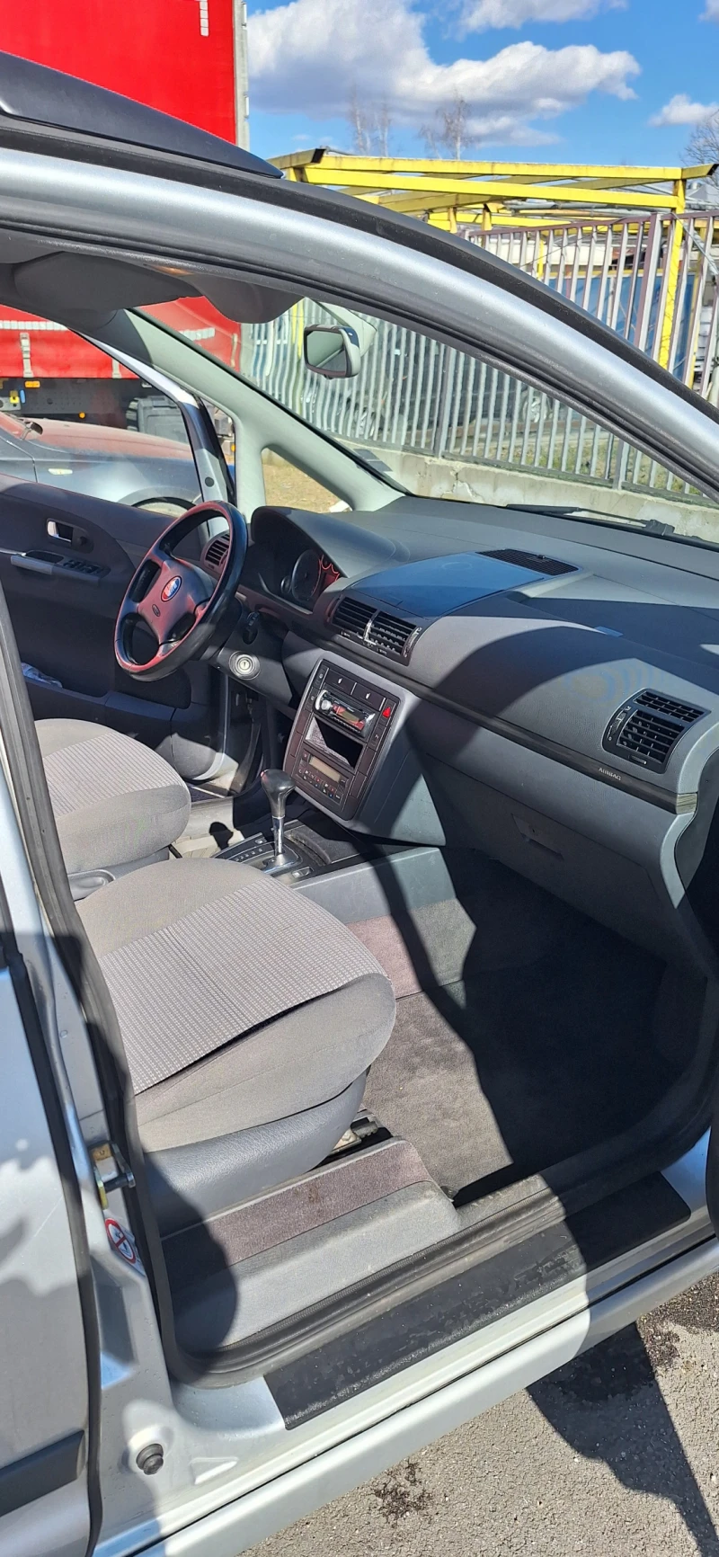 Seat Alhambra 1.8 T / AT / GAZ, снимка 9 - Автомобили и джипове - 49103856