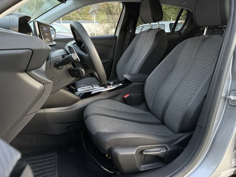 Peugeot 208 New!!! Hybrid 101hp SALE, снимка 13 - Автомобили и джипове - 50227886
