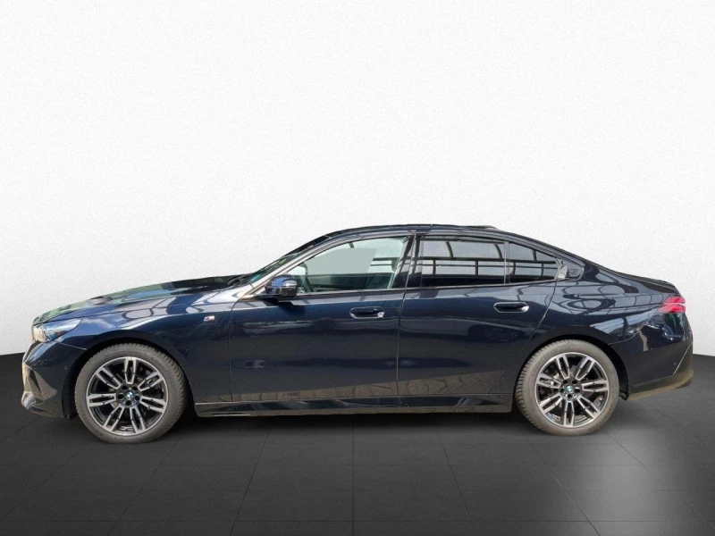 BMW 520 d XDRIVE M-SPORT PAKET H/K HEAD UP LED 360 CAMERA, снимка 5 - Автомобили и джипове - 51526901