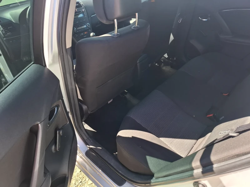 Toyota Avensis 2.0D-4D 6ckorcti, снимка 10 - Автомобили и джипове - 51755871