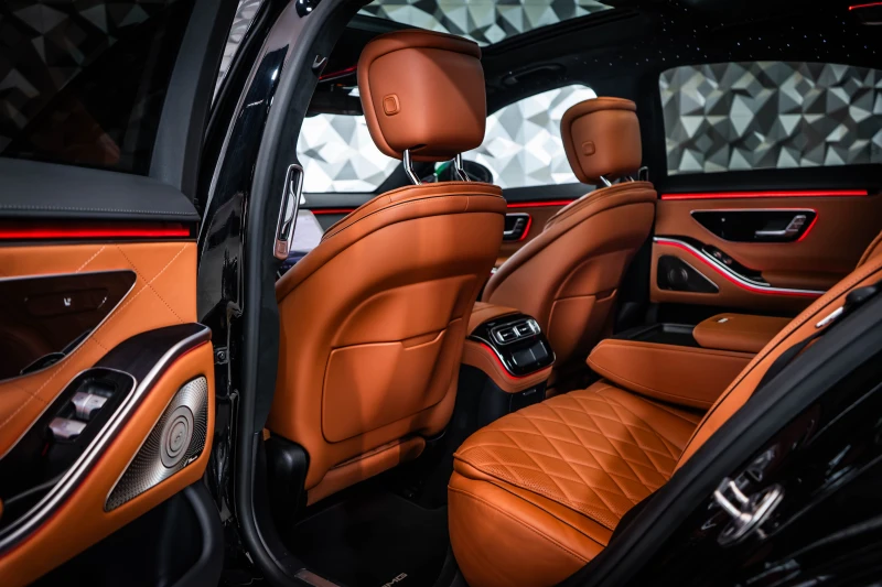 Mercedes-Benz S 400 d 4M Brabus Optic* AMG* Night* Pano* Burm, снимка 15 - Автомобили и джипове - 52294525