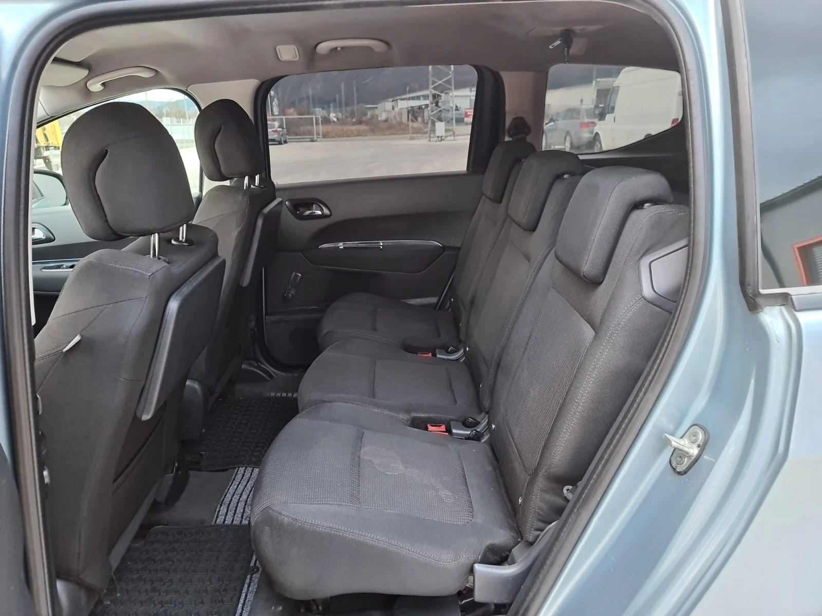 Peugeot 5008 1.6 HDI | Mobile.bg — изображение 12
