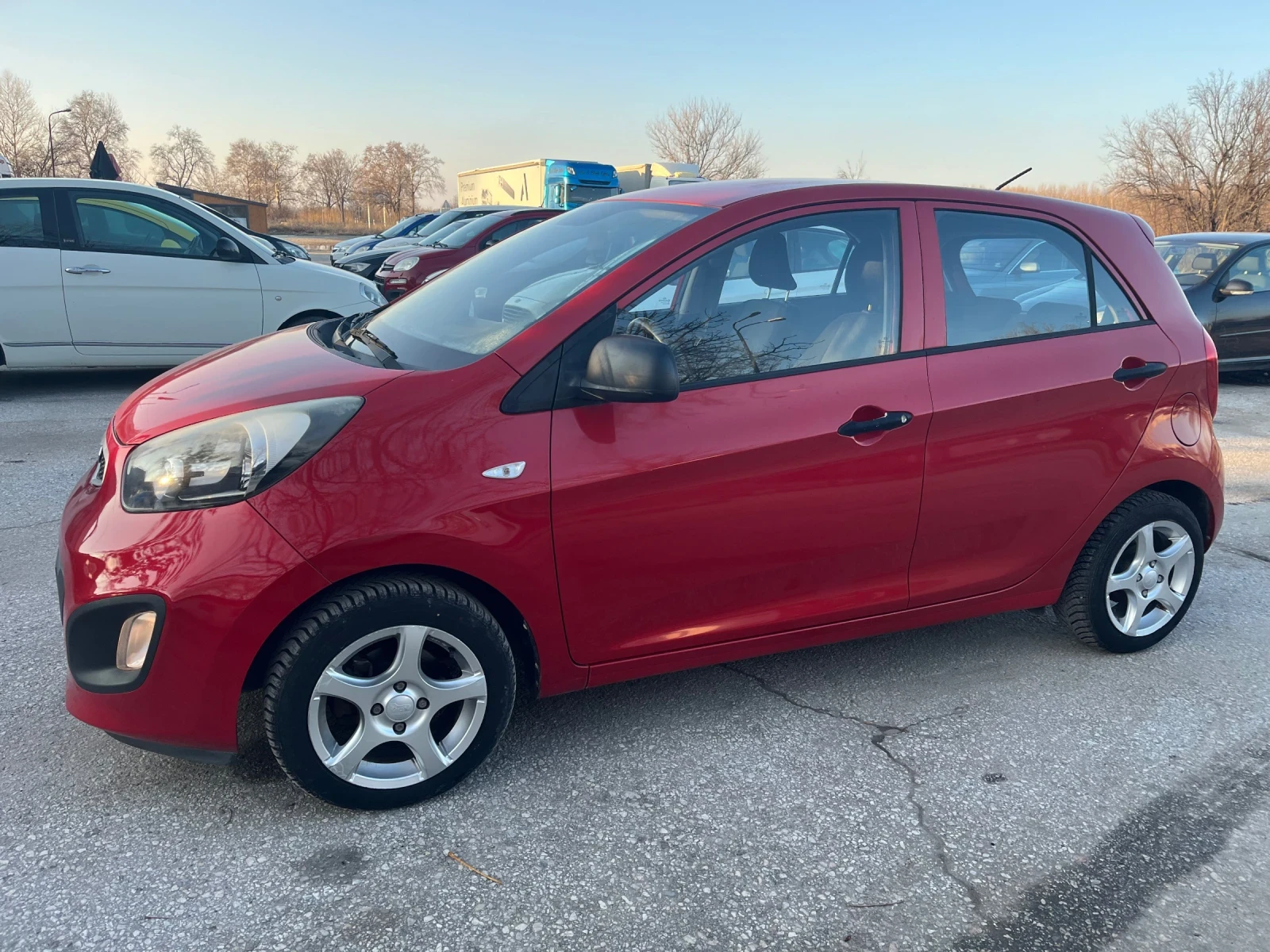 Kia Picanto 1.0i - изображение 6