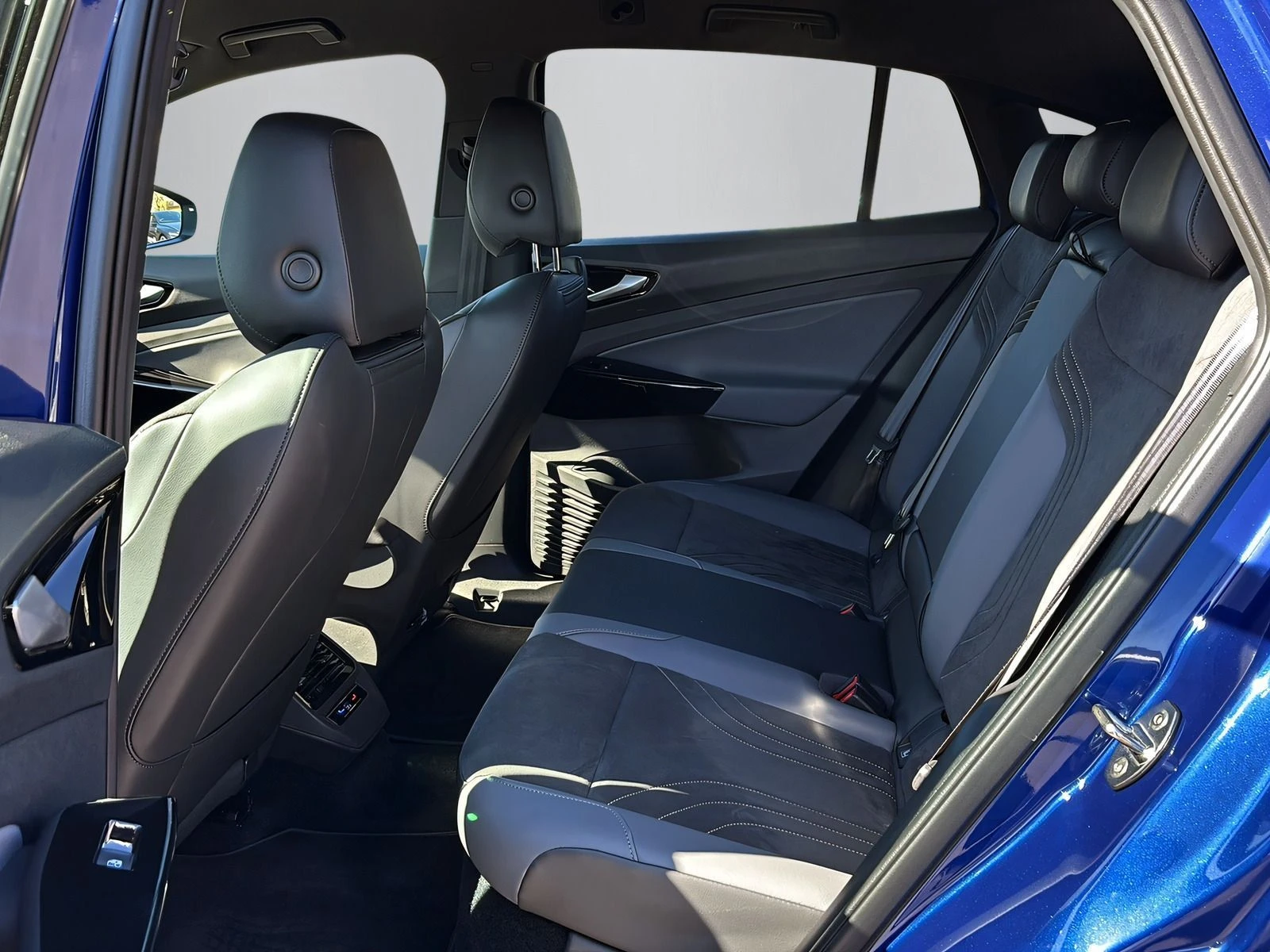 VW ID.5 PRO/174HP/CAM/ACC/MATRIC/NAVI/KLESS/HEAT-PUMP/484v | Mobile.bg   14