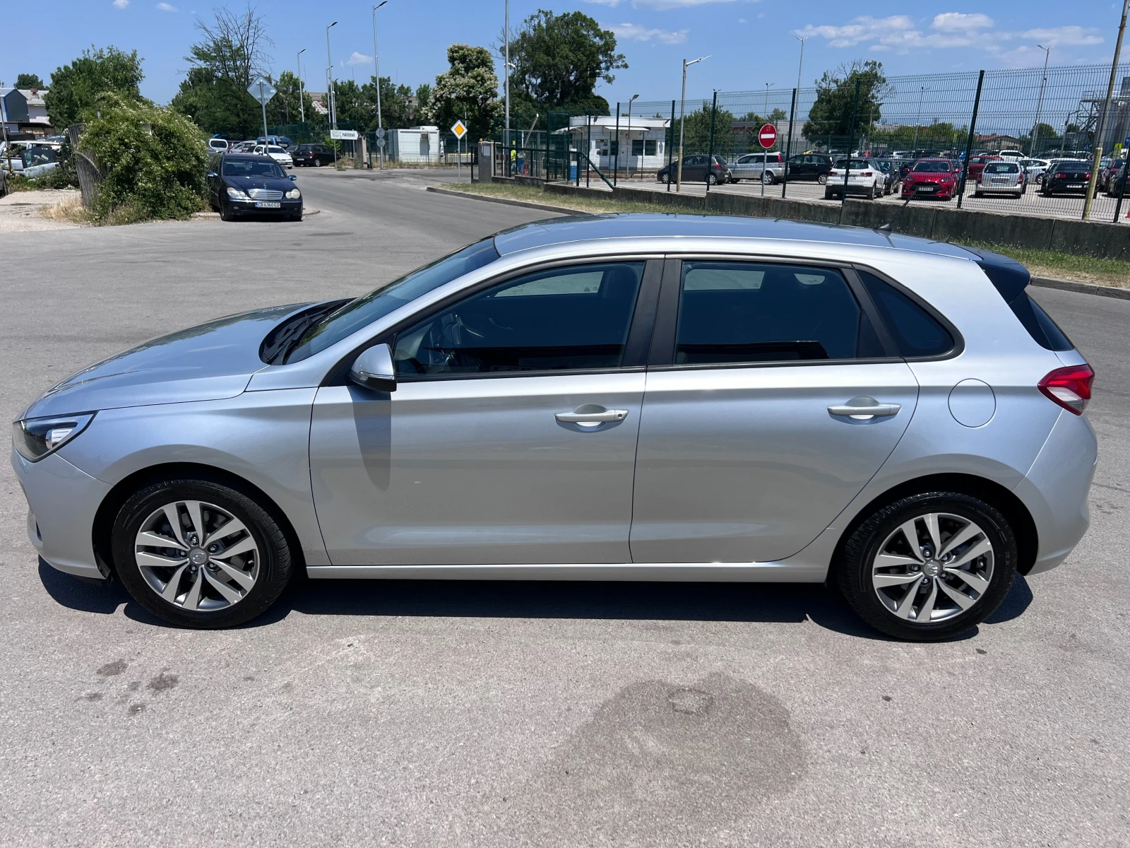Hyundai I30 1.6 CRDI Face Автомат Камера 7ск. 133 000км! ТОП  - изображение 6