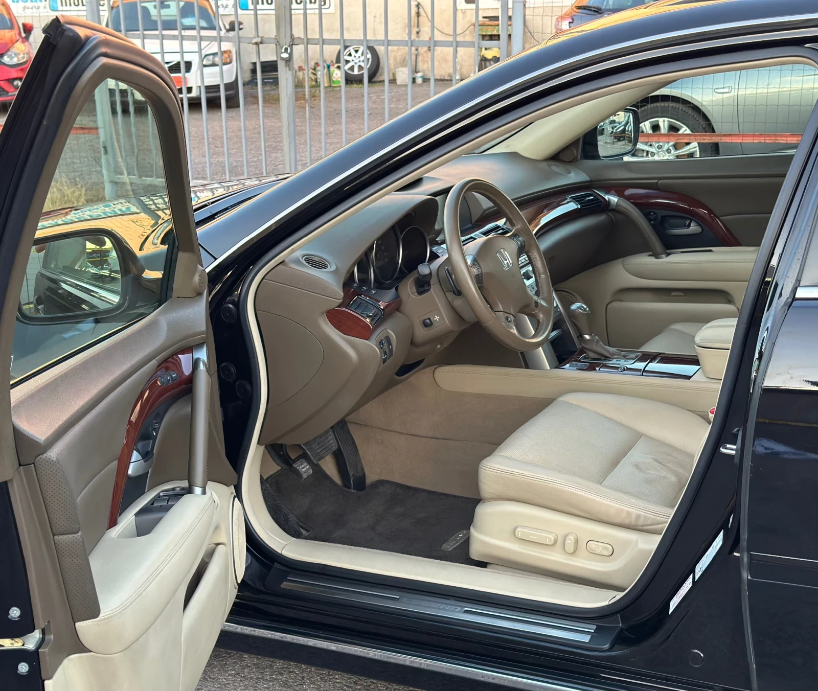 Honda Legend 3.7 Face Premium Фул екстри Много Запазена  ! - изображение 6